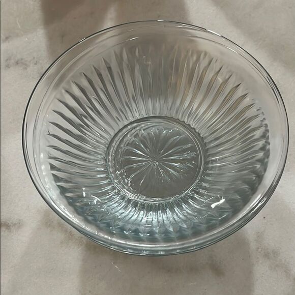 Gibson Royal Crest Elegant Glass Serving Bowls VTG 7 inch Set of 4 - Picture 1 of 7